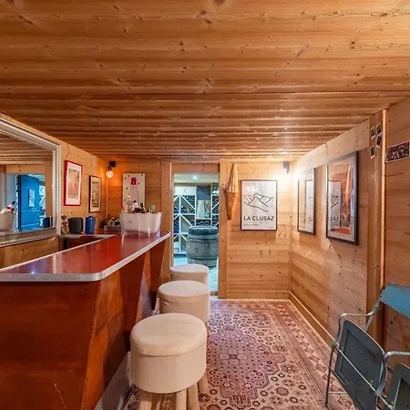 Superb Private Sauna Jacuzzi La Clusaz